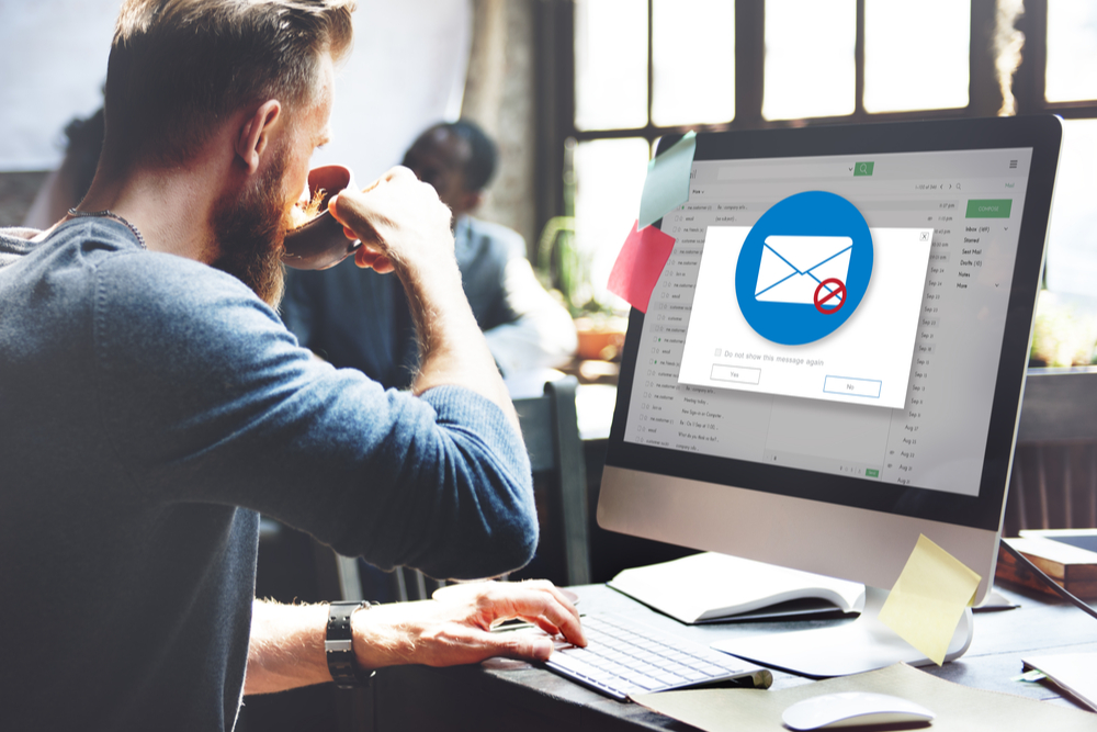 6 Ways to Spot a Phishing Email in 2022 | Modern Office Methods